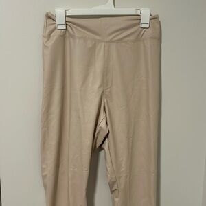 NWT Aerie Cream Faux Leather Leggings Size XL